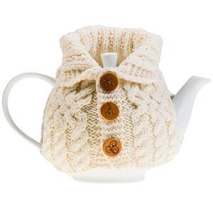 NWT ARAN WOOLLEN MILLS MERINO BUTTON FRONT TEAPOT HOLDER/COZY